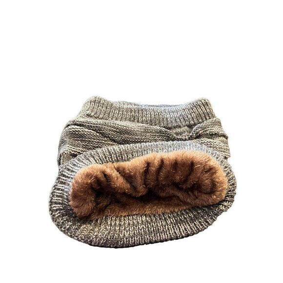 Soft Lined Beanie And Neck Gaitor Set Gray Knit One Size New in Package - Picture 7 of 8